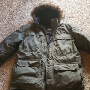 2019 XXL North Face Men's McMurdo Parka III Almost
